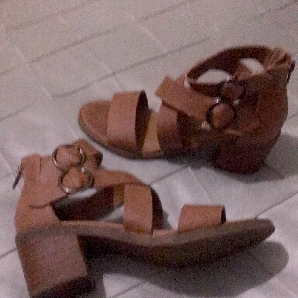 COPY - Women’s  tan Jellypop sandals.